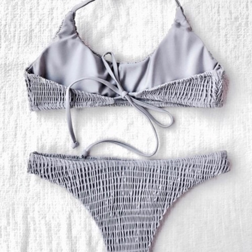 Bikini - Picture 5 of 6